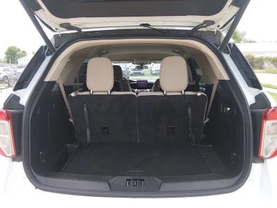 2022 Ford Explorer — photo 11 view