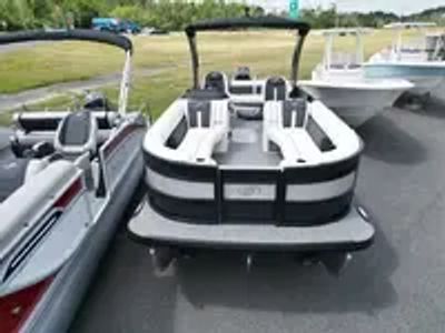2026 Barletta Lusso L25UCA - Photo 2