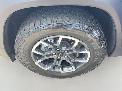 2025 Chevrolet Equinox - Photo 37