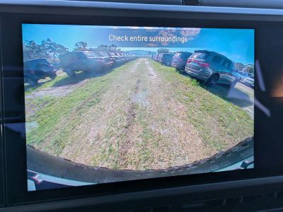 2026 Jeep Wrangler — photo 17 view