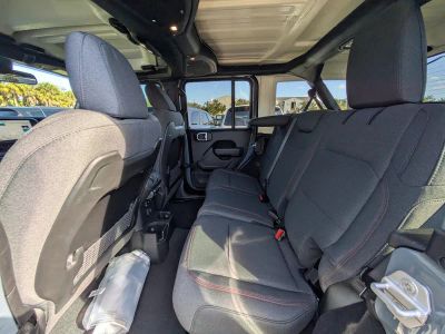 2026 Jeep Wrangler — photo 11 view