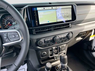 2026 Jeep Wrangler — photo 15 view