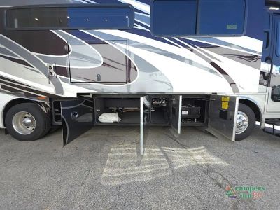 2019 Tiffin Motorhomes Allegro Breeze — photo 10 view