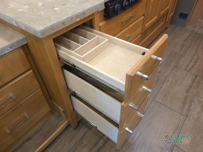 2019 Tiffin Motorhomes Allegro Breeze — photo 48 view