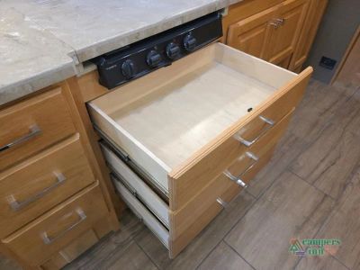 2019 Tiffin Motorhomes Allegro Breeze — photo 49 view
