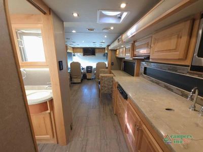 2019 Tiffin Motorhomes Allegro Breeze — photo 26 view