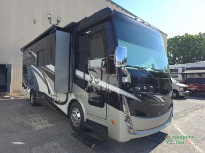2019 Tiffin Motorhomes Allegro Breeze — front three-quarter view