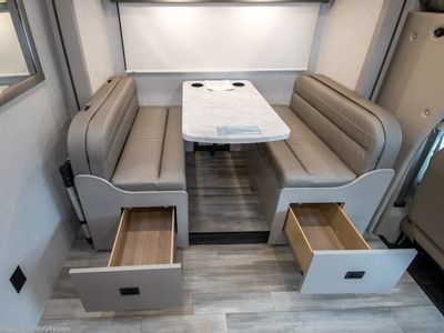 2026 Thor Motor Coach Four Winds - Photo 10