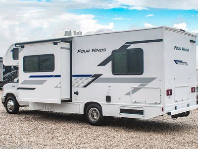 2026 Thor Motor Coach Four Winds - Photo 2