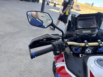 2025 Honda Africa Twin Adventure Sports ES DCT - Photo 8