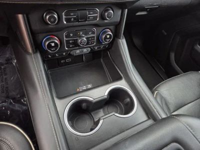 2023 Chevrolet Suburban - Photo 13