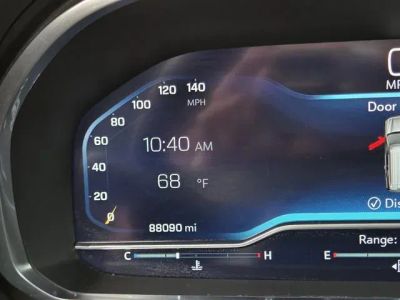 2023 Chevrolet Suburban - Photo 22