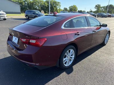 2016 Chevrolet Malibu — detail view