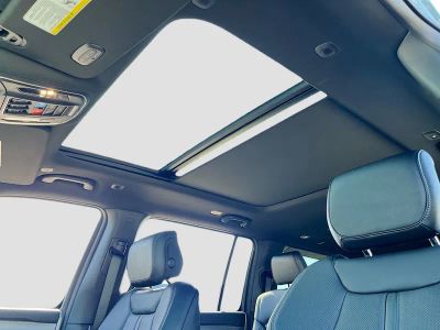2026 Jeep Grand Wagoneer — photo 23 view