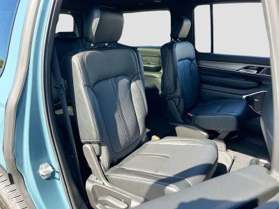 2026 Jeep Grand Wagoneer — photo 30 view