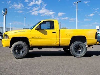 1999 Dodge Ram 1500 — side profile view