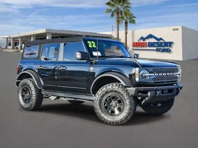 2022 Ford Bronco Badlands in Shadow Black — front three-quarter view