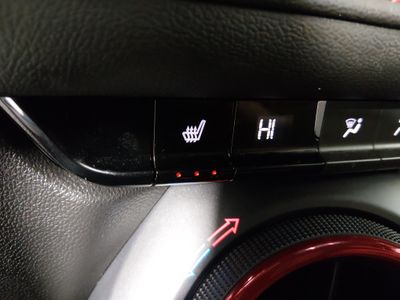2025 Chevrolet Blazer - Photo 18