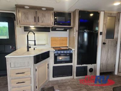 2022 Forest River RV Cherokee Alpha Wolf - Photo 12
