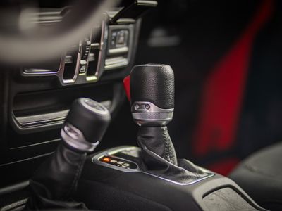 2023 Jeep Gladiator - Photo 32