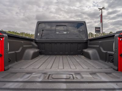 2023 Jeep Gladiator - Photo 17