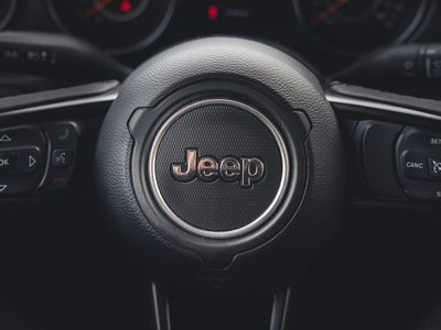 2023 Jeep Gladiator - Photo 30