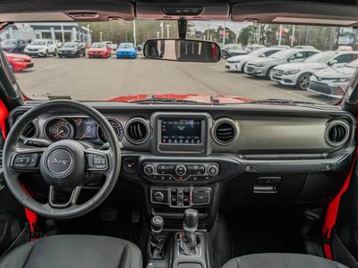 2023 Jeep Gladiator - Photo 25