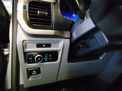 2025 Ford F-150 - Photo 13
