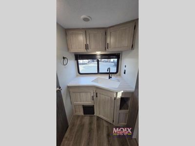 2024 Coachmen RV Catalina Summit Series 8 - Photo 16