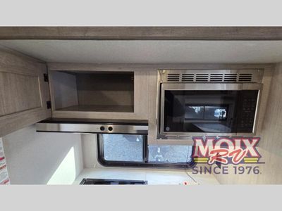 2024 Coachmen RV Catalina Summit Series 8 - Photo 14