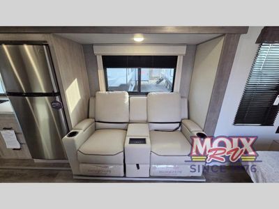 2024 Coachmen RV Catalina Summit Series 8 - Photo 9