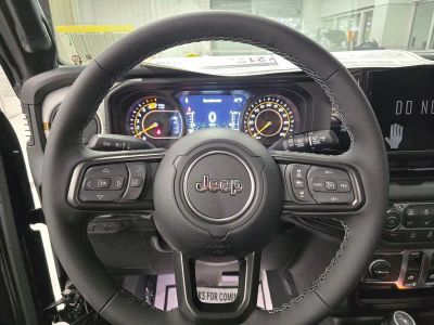 2026 Jeep Wrangler — photo 16 view