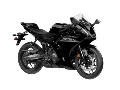 2026 Yamaha YZF-R7 — front three-quarter view