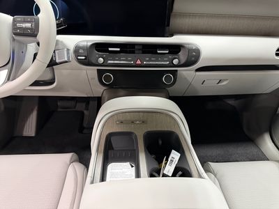 2026 Hyundai Palisade Hybrid — photo 13 view