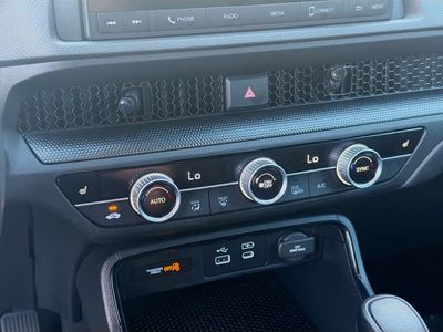2023 Honda CR-V Hybrid — photo 14 view