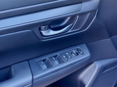 2023 Honda CR-V Hybrid — photo 16 view