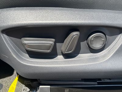 2026 Toyota Camry — photo 10 view
