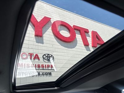 2026 Toyota Camry — photo 18 view