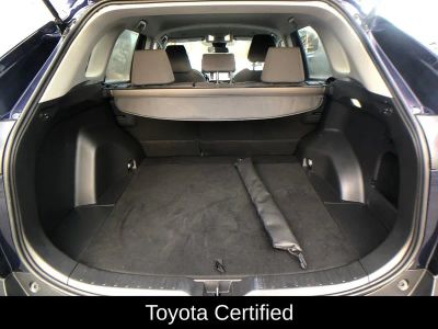 2025 Toyota RAV4 XLE - Photo 13