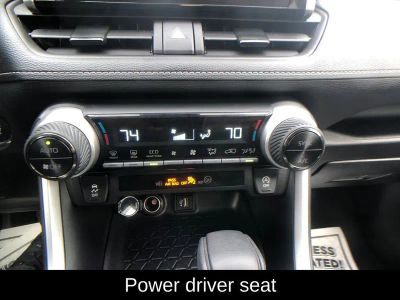 2025 Toyota RAV4 XLE - Photo 22