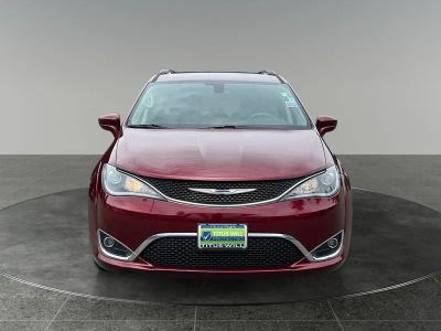 2018 Chrysler Pacifica — side profile view