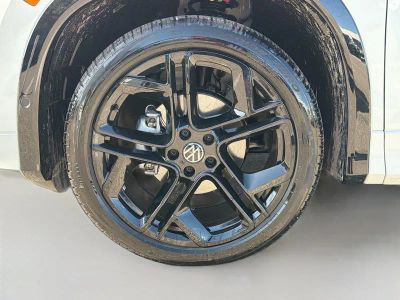 2026 Volkswagen Tiguan — photo 42 view