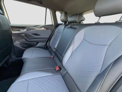2026 Volkswagen Tiguan — photo 21 view