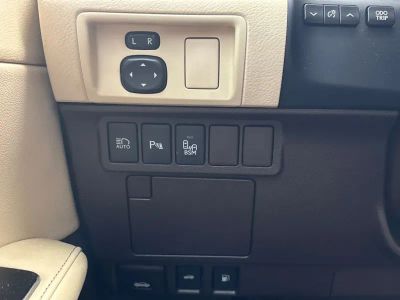 2016 Lexus ES - Photo 24