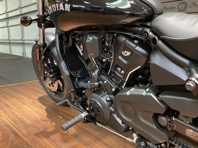 2025 Indian Motorcycle Scout Sixty Bobber Black Metallic - Photo 10