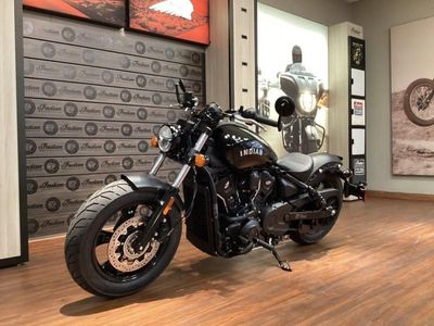2025 Indian Motorcycle Scout Sixty Bobber Black Metallic - Photo 2