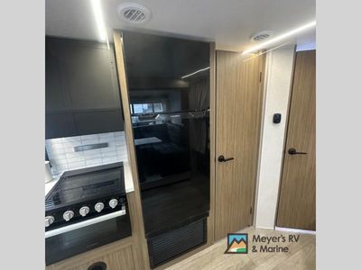 2025 Forest River RV Salem - Photo 20