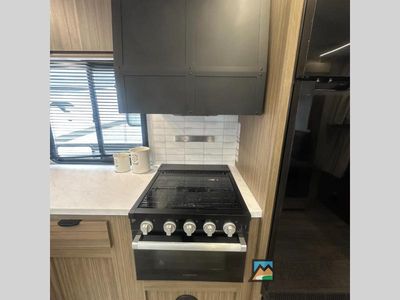 2025 Forest River RV Salem - Photo 18