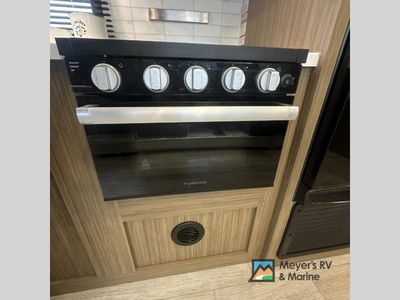 2025 Forest River RV Salem - Photo 19