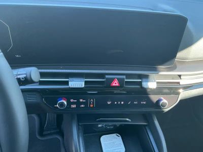 2026 Kia Sportage Hybrid — photo 12 view